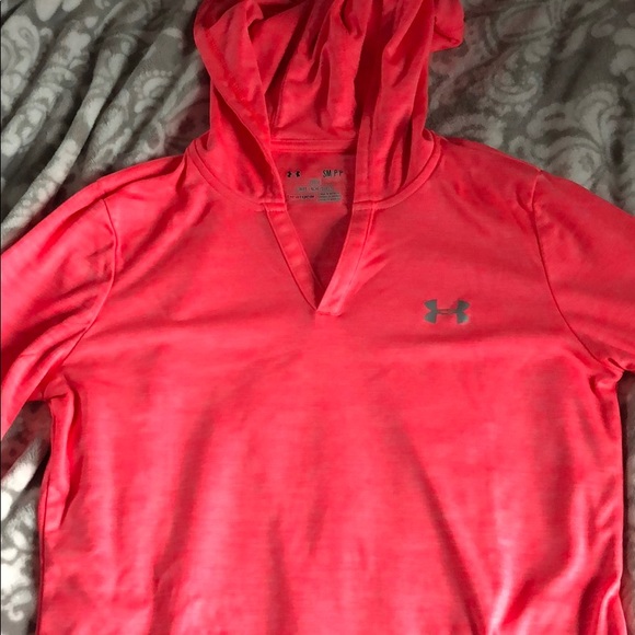 Under Armour Tops - Under armour long sleeve